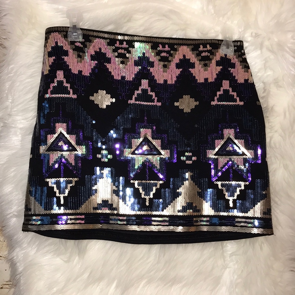 Express tribal mini skirt